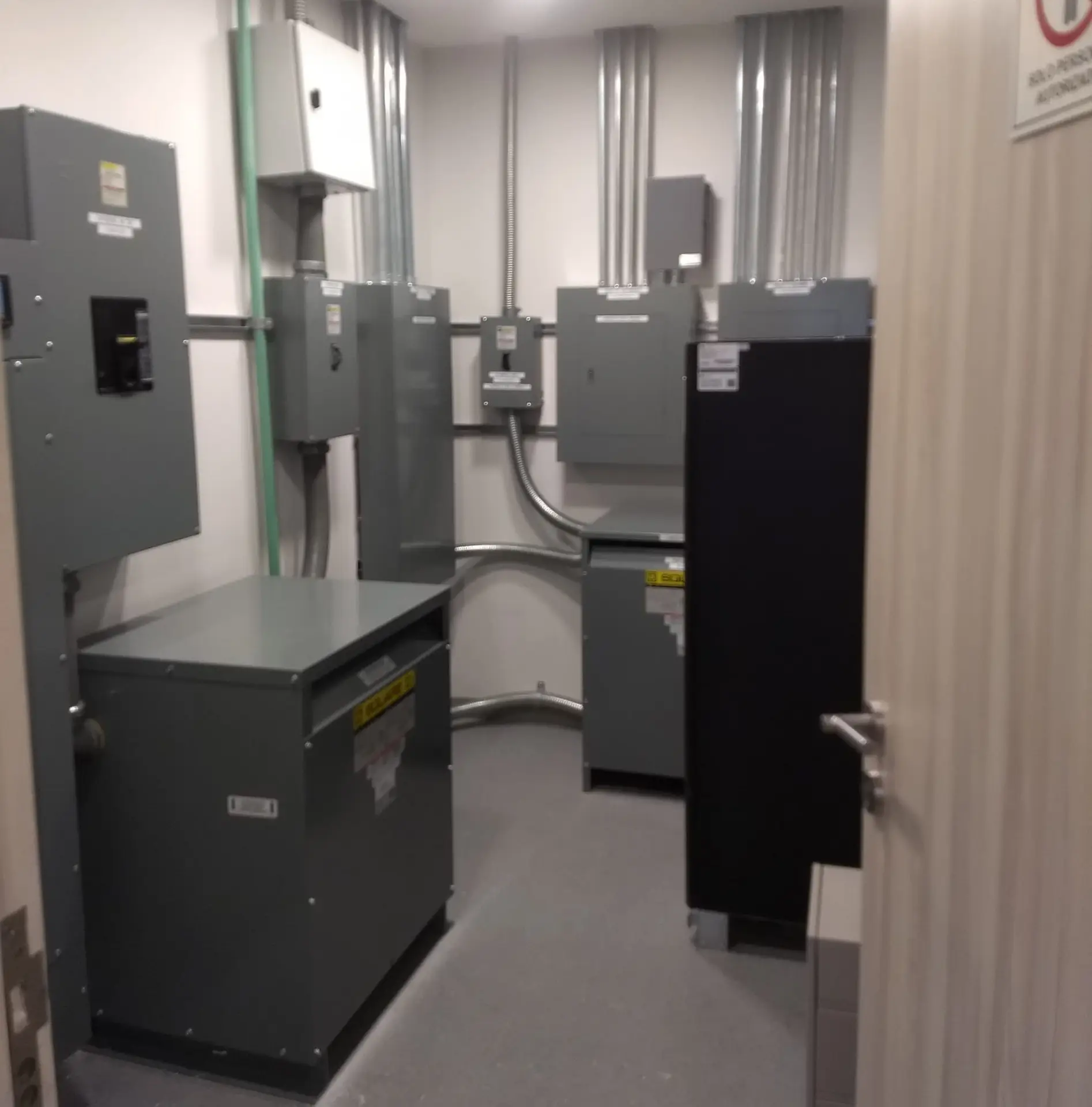 cuarto eléctrico, tableros