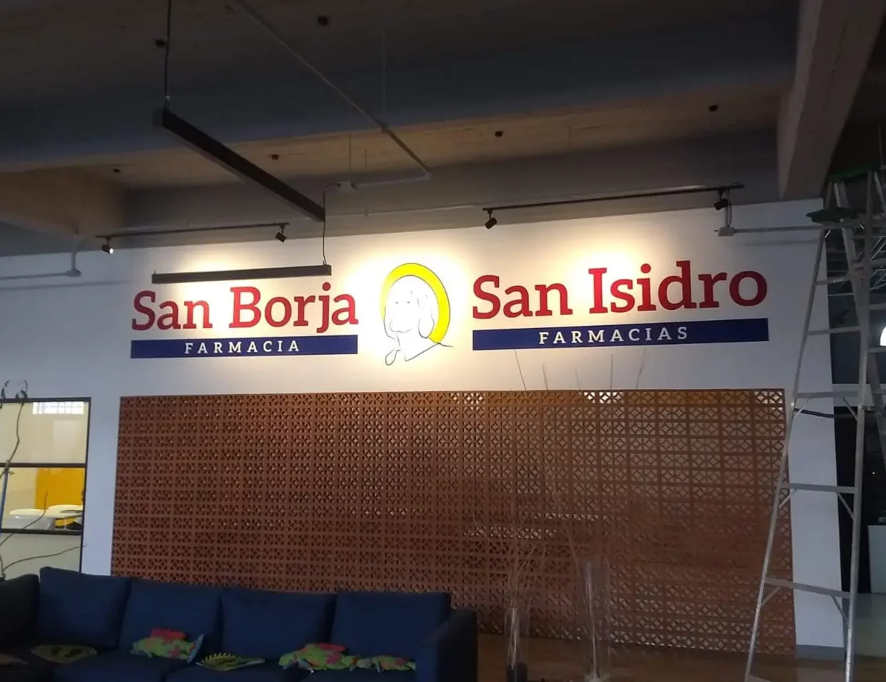 Oficinas Farmacia San Isidro