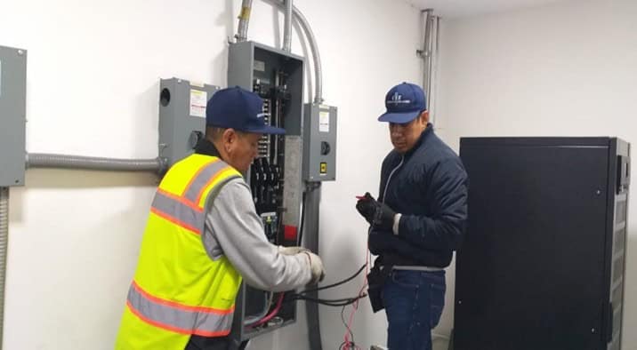 Instalación de Contactos Regulados